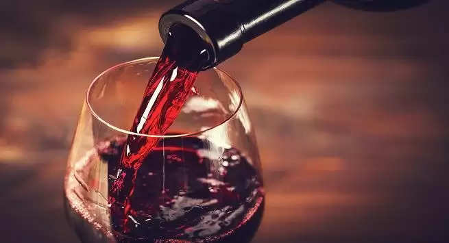 Health Tips : वाइन को एक्सपर्ट्स क्यों बता रहे है दिल की बीमारी के लिए फायदेमंद ,यहां जाने इसके कारन