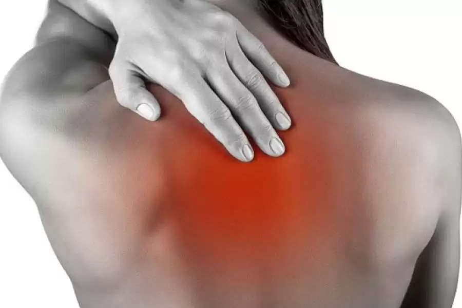 Health Tips- क्या गैस के कारण कंधे में हो रहा हैं दर्द, राहत पाने के लिए अपनाएं ये टिप्स