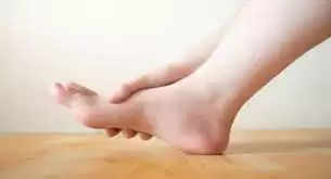 Health Tips- क्या आपके पैरों में दर्द होता हैं, इससे छुटकारा पाने के लिए अपनाएं ये घरेलु नुस्खें