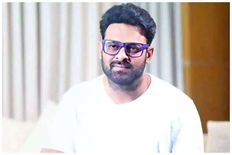 साउथ सुपरस्टार प्रभास का फेसबुक पेज हुआ हैक-Facebook page of South Superstar Prabhas hacked