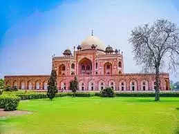 Travel News-  भारत की इन खूबसूरत इमारतों को देख विदेशी भी करते हैं गर्व, क्या आपने देखी