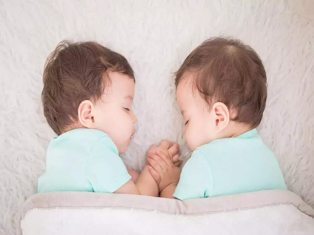 Pregnancy Tips- गर्भावस्था के दौरान दिखाई दें ये लक्षण, तो समझ जाएं की जुड़वा बच्चे होने वाले हैं