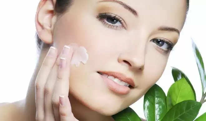 Health Tips- आइए जानते हैं कि आपकी त्वचा क्यों फटती हैं, जानेगें तो हैरान हो जाएंगे आप